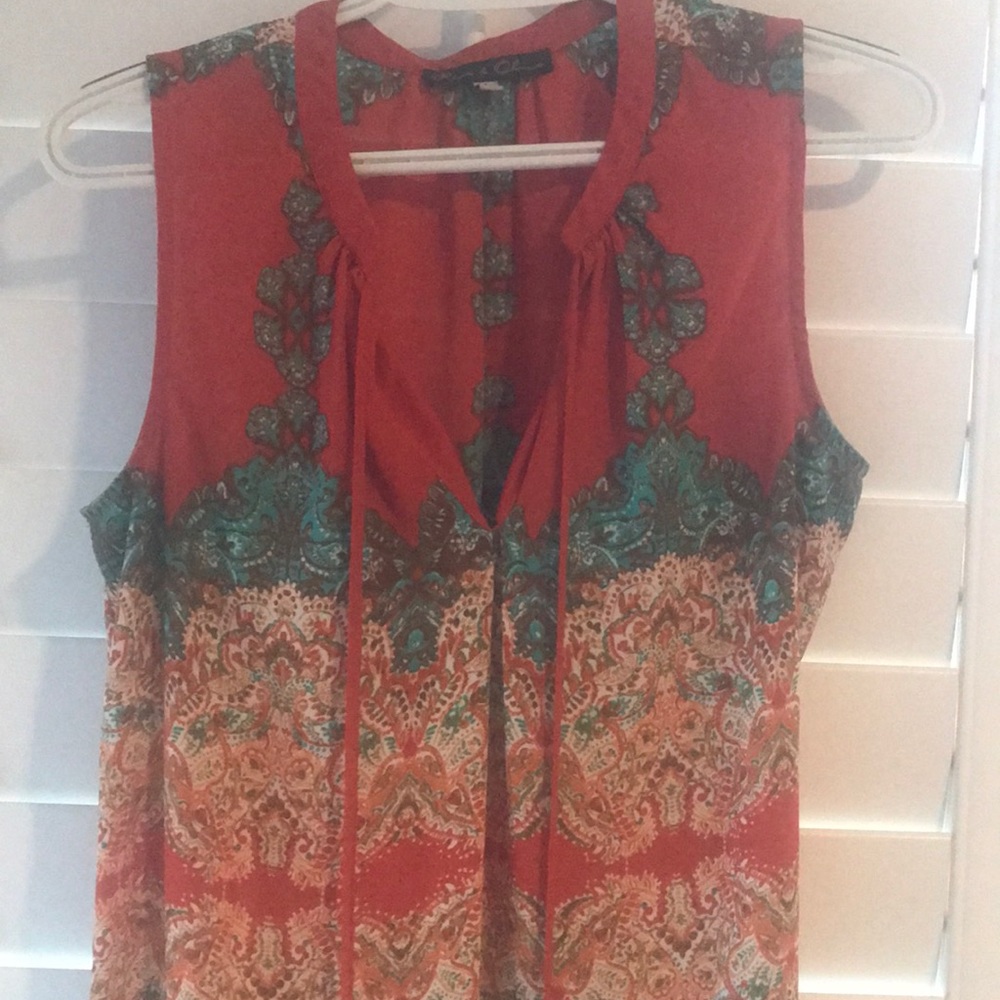 Top - Picture 2 of 2